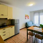 Ginepri Lido Altanea * 卡奥莱